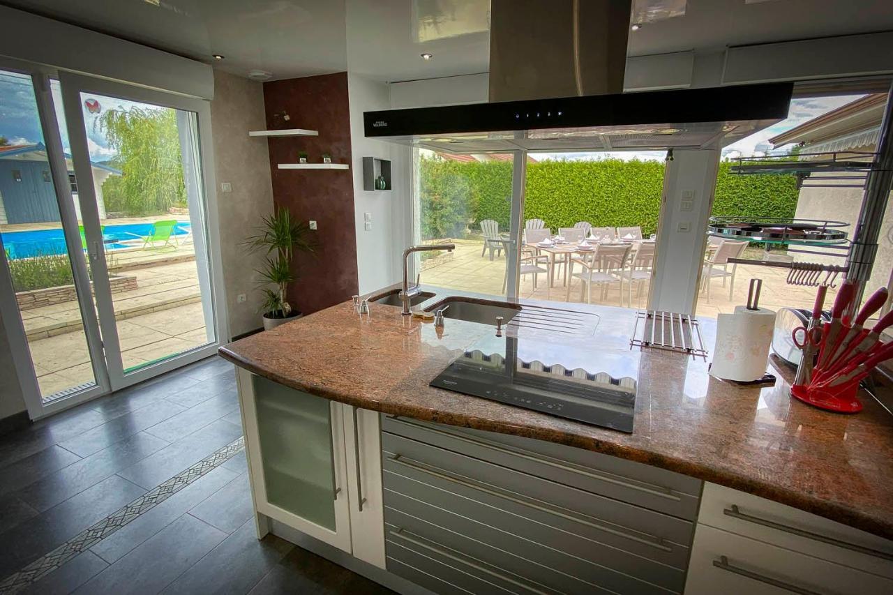 Villa 200M2 Avec Piscine Chauffee & Spa & Sauna & Kota-Grill Laval-sur-Vologne エクステリア 写真