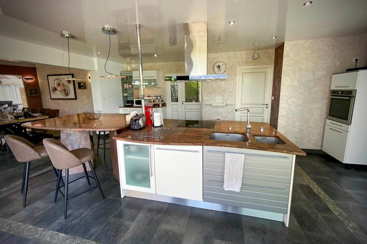 Villa 200M2 Avec Piscine Chauffee & Spa & Sauna & Kota-Grill Laval-sur-Vologne エクステリア 写真