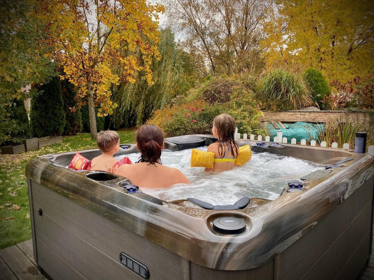 Villa 200M2 Avec Piscine Chauffee & Spa & Sauna & Kota-Grill Laval-sur-Vologne エクステリア 写真